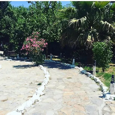 Ξενοδοχείο Utopia 5*