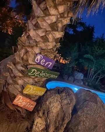 Utopia Hotel